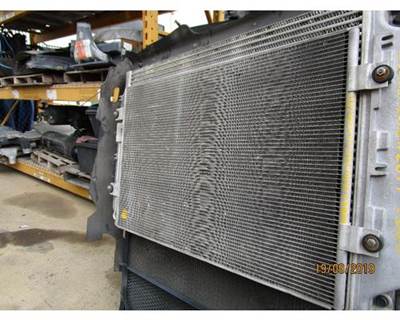 Freightliner Cascadia A/C Condenser for a Freightliner CASCADIA 125
