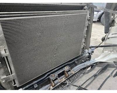 Freightliner Cascadia A/C Condenser for a Freightliner CASCADIA 126
