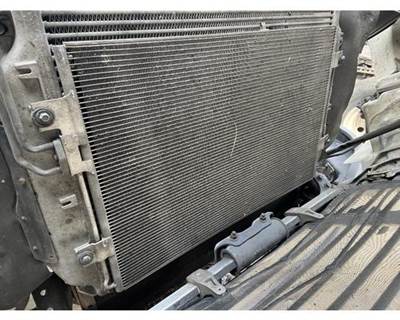 Freightliner Cascadia A/C Condenser for a Freightliner CASCADIA 125