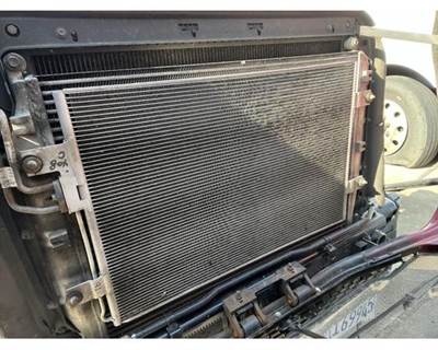 Freightliner Cascadia A/C Condenser for a Freightliner CASCADIA 126