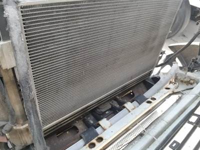 Freightliner Columbia A/C Condenser for a Freightliner COLUMBIA 120