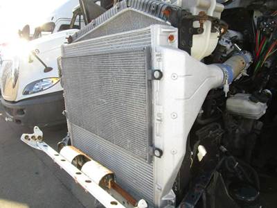 Freightliner Columbia A/C Condenser for a Freightliner COLUMBIA 120