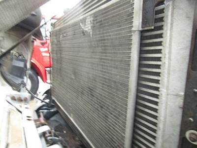 Freightliner Columbia A/C Condenser for a Freightliner COLUMBIA 120