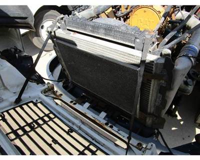 Freightliner Columbia A/C Condenser for a Freightliner COLUMBIA 120