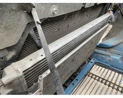 Freightliner Coronado A/C Condenser for a Freightliner CORONADO 132