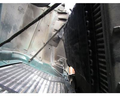 Freightliner FLD112 A/C Condenser for a Freightliner FLD112SD