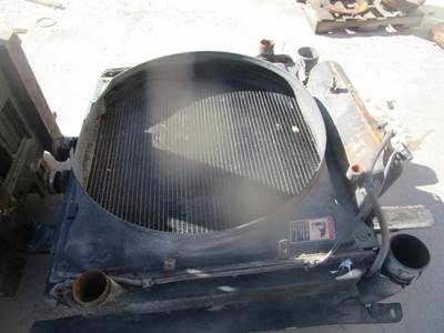 Freightliner FLD120 A/C Condenser