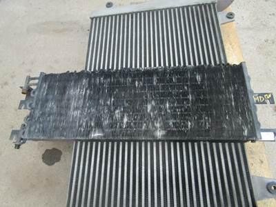 Freightliner FLD120 A/C Condenser