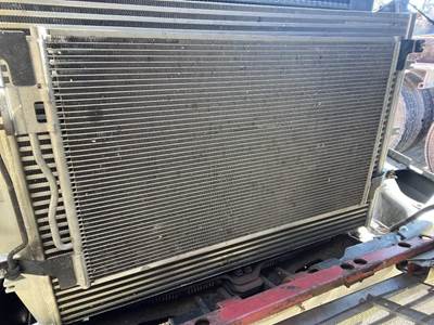 Freightliner ST120 A/C Condenser