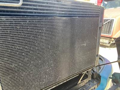 Kenworth T680 A/C Condenser