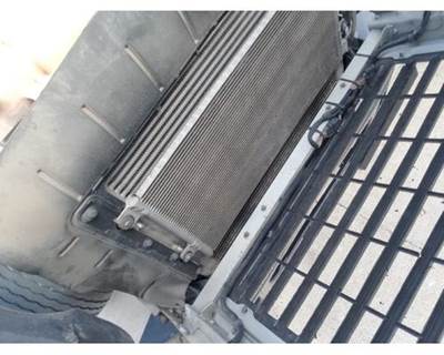 Mack Pinnacle CXU612 A/C Condenser for a Mack CXU612