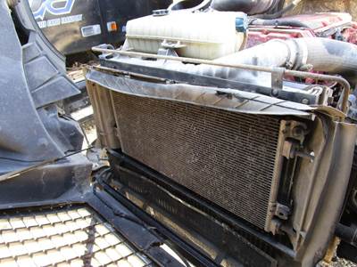 Volvo VNL A/C Condenser