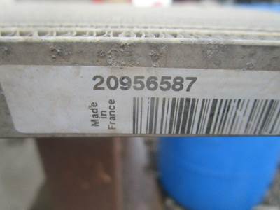 Volvo VNL A/C Condenser