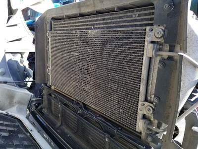 Volvo VNL A/C Condenser