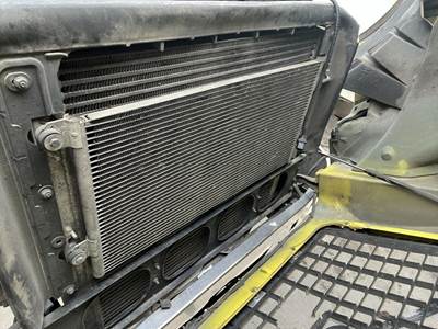 Volvo VNL A/C Condenser