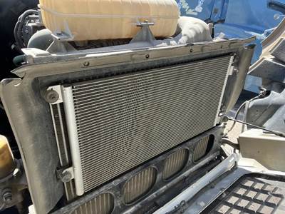 Volvo VNL A/C Condenser