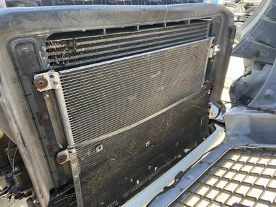 Volvo VNL A/C Condenser