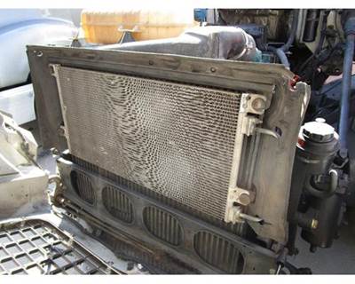 Volvo VNL A/C Condenser