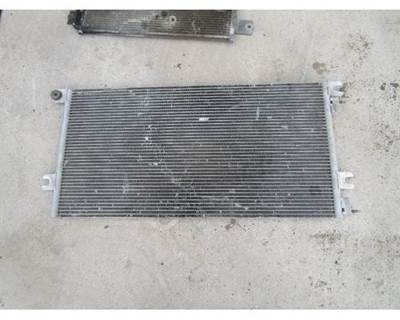 Volvo VNL A/C Condenser