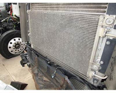 Volvo VNL A/C Condenser