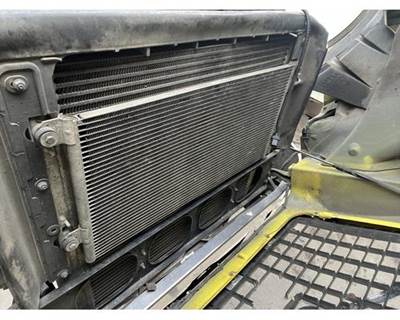 Volvo VNL A/C Condenser