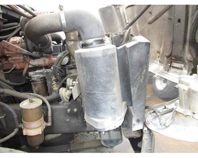 Freightliner FL70 Air Cleaner / Air Filter Housing