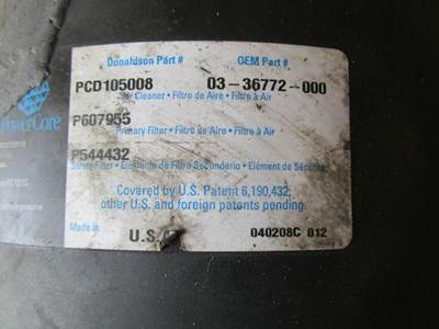 Freightliner M2 106 Air Cleaner / Air Filter Housing