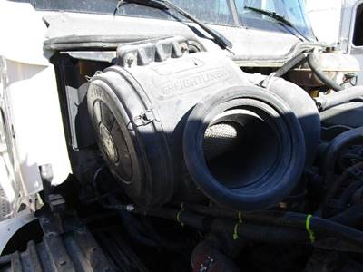 Freightliner ST120 Air Cleaner / Air Filter Housing