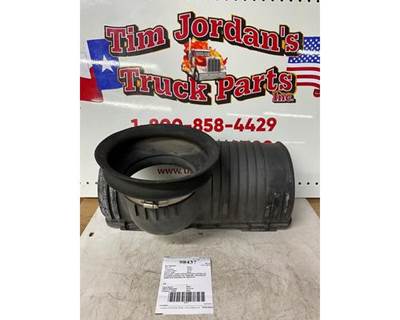 GMC Air Cleaner / Air Filter Housing