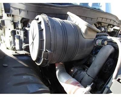 International 4300 Air Cleaner / Air Filter Housing