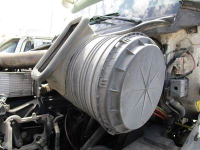 International ProStar Air Cleaner / Air Filter Housing