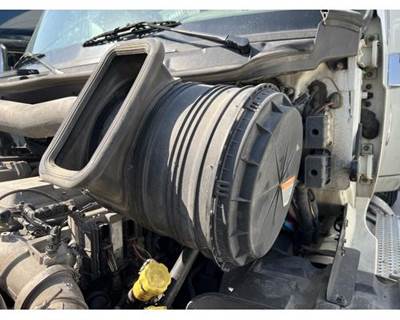 International ProStar Air Cleaner / Air Filter Housing