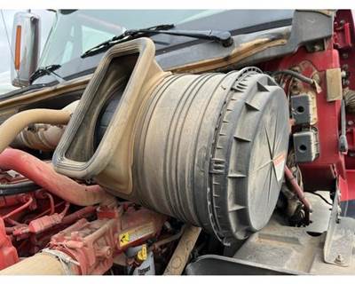 International ProStar Air Cleaner / Air Filter Housing