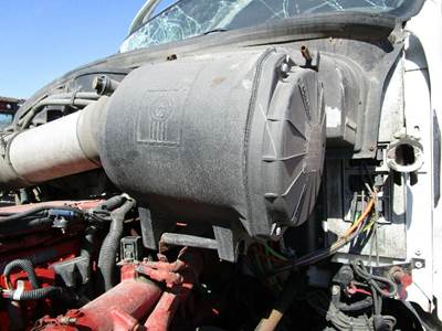 Kenworth T2000 Air Cleaner / Air Filter Housing