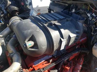 Kenworth T660 Air Cleaner / Air Filter Housing