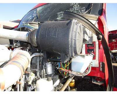 Kenworth T700 Air Cleaner / Air Filter Housing