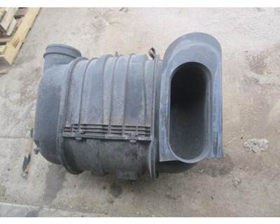Kenworth T800 Air Cleaner / Air Filter Housing