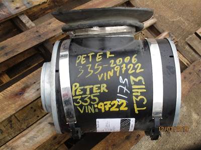 Peterbilt 335 Air Cleaner / Air Filter Housing