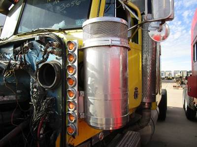 Peterbilt 378 Left Air Cleaner / Air Filter Housing