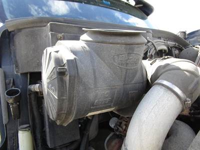 Peterbilt 387 Air Cleaner / Air Filter Housing