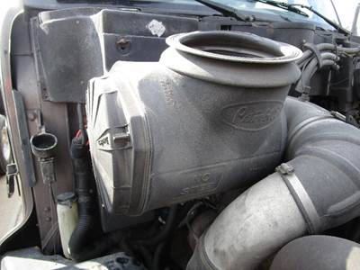 Peterbilt 387 Air Cleaner / Air Filter Housing
