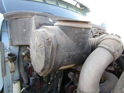 Peterbilt 387 Air Cleaner / Air Filter Housing