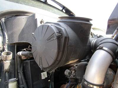 Peterbilt 387 Air Cleaner / Air Filter Housing