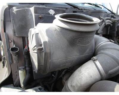 Peterbilt 387 Air Cleaner / Air Filter Housing