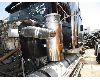 Western Star 4900 Left Air Cleaner / Air Filter Housing for a Western Star TR 4900