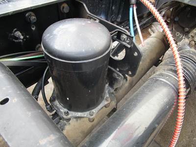 Bendix AD-9 Air Dryer for a International 9200I