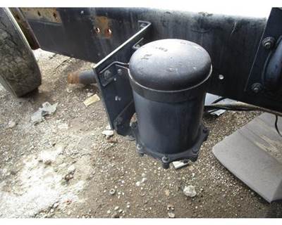 Bendix AD-9 Air Dryer for a International 8100