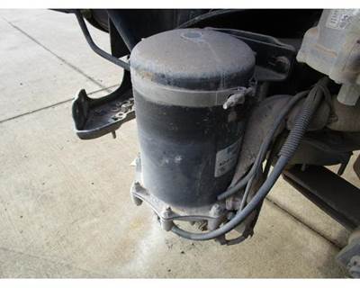 Bendix AD-9 Air Dryer for a Freightliner CASCADIA 125