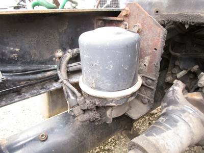 Bendix AD-IP Air Dryer for a International 9100