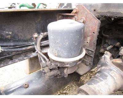 Bendix AD-IP Air Dryer for a International 9100